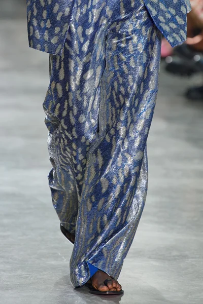 Look 85